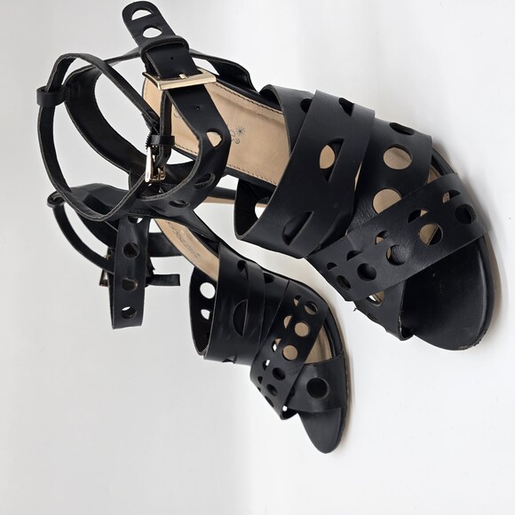 Black Faux Leather Laser Cut Strappy Heels - Size 8.5 - Picture 15 of 16